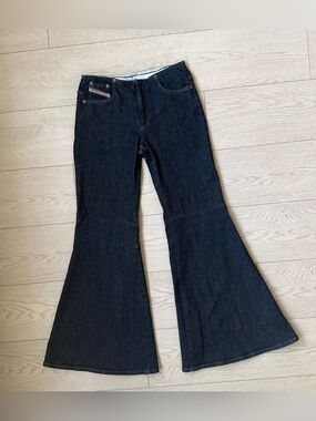 Vintage Y2K Bell Bottoms Diesel Archive Jeans Low-Mid Rise Made In Italy 2002